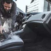 Auto Vloer Reinigen 4